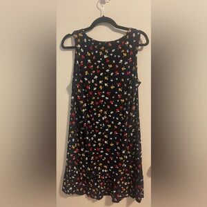 Tommy Hilfiger Dress size 12.
Pre owned gently used, beautiful summer dress.